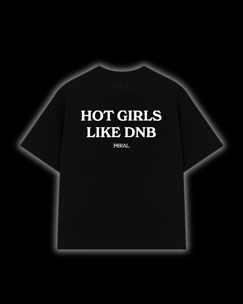 HOT GIRLS LIKE DNB TOP