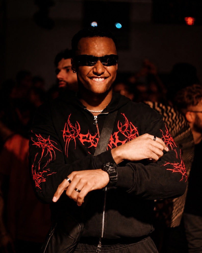 ROGUE ZIP HOODIE RED