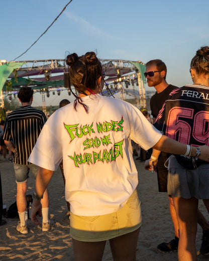 FUCK NUDES SEND ME YOUR PLAYLIST WHITE