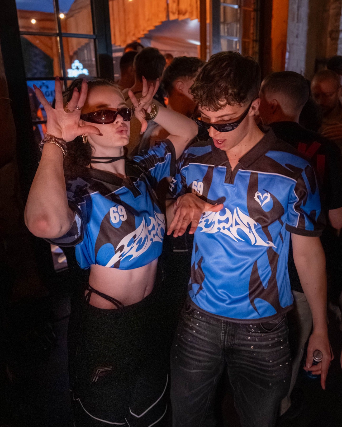 Feral jersey — collar
